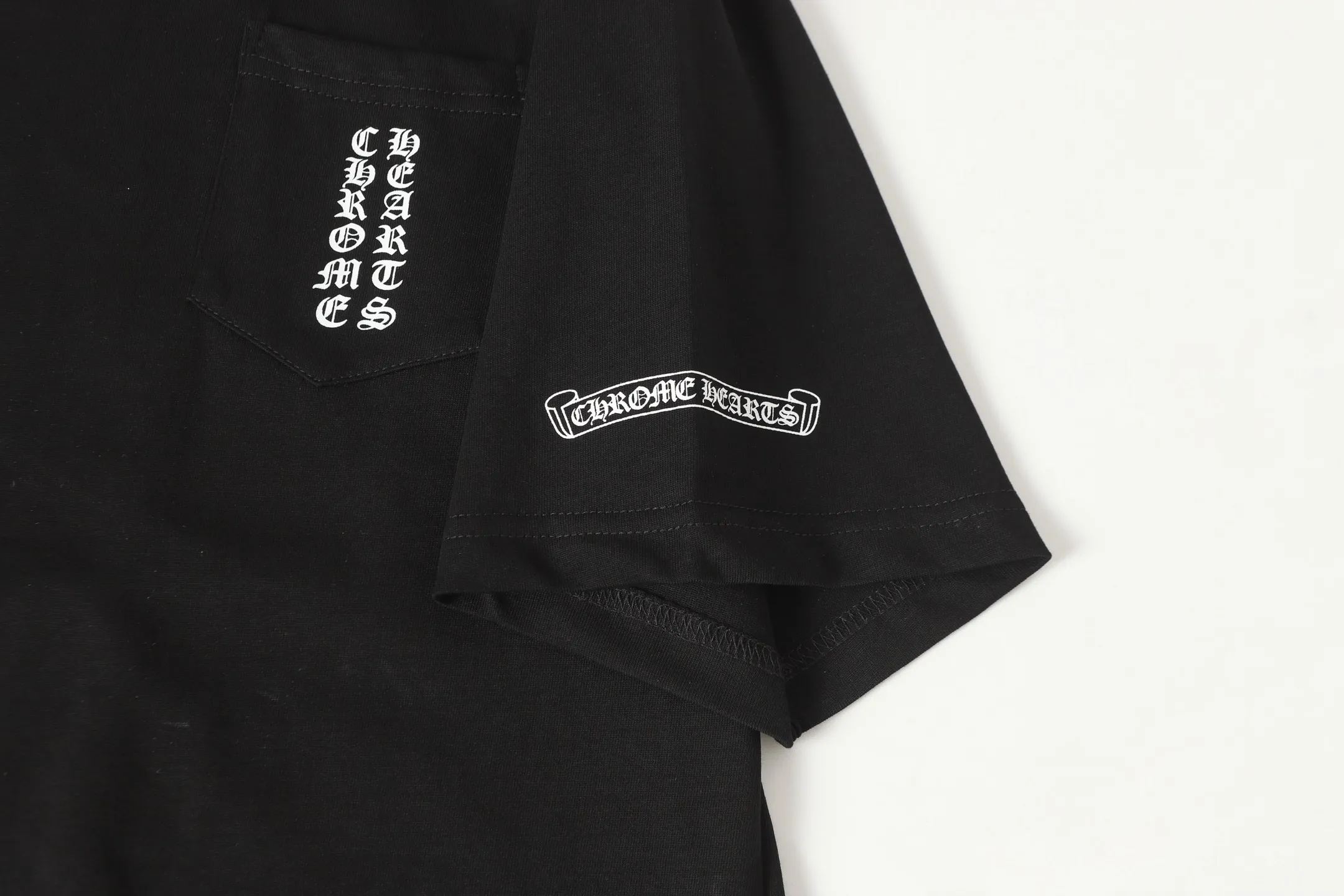 P140 -Chrome Hearts/Chrome Hearts 23ss basic Sanskrit letter printed short-sleeved T-shirt -High weight, high density and high quality. The wool is soft, delicate and skin-friendly. It feels soft and silky. It has excellent warmth and skin-friendly properties.